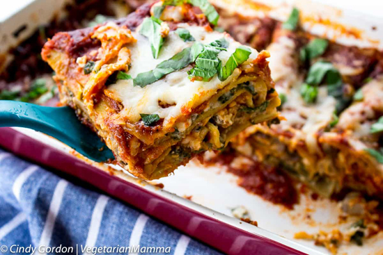 gluten free spinach and mushroom vegetarian lasagne