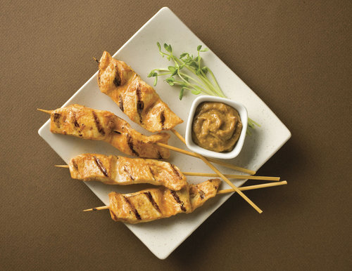 Chicken Satay with Peanut Dipping Sauce 