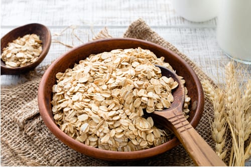 A bowl of oats.