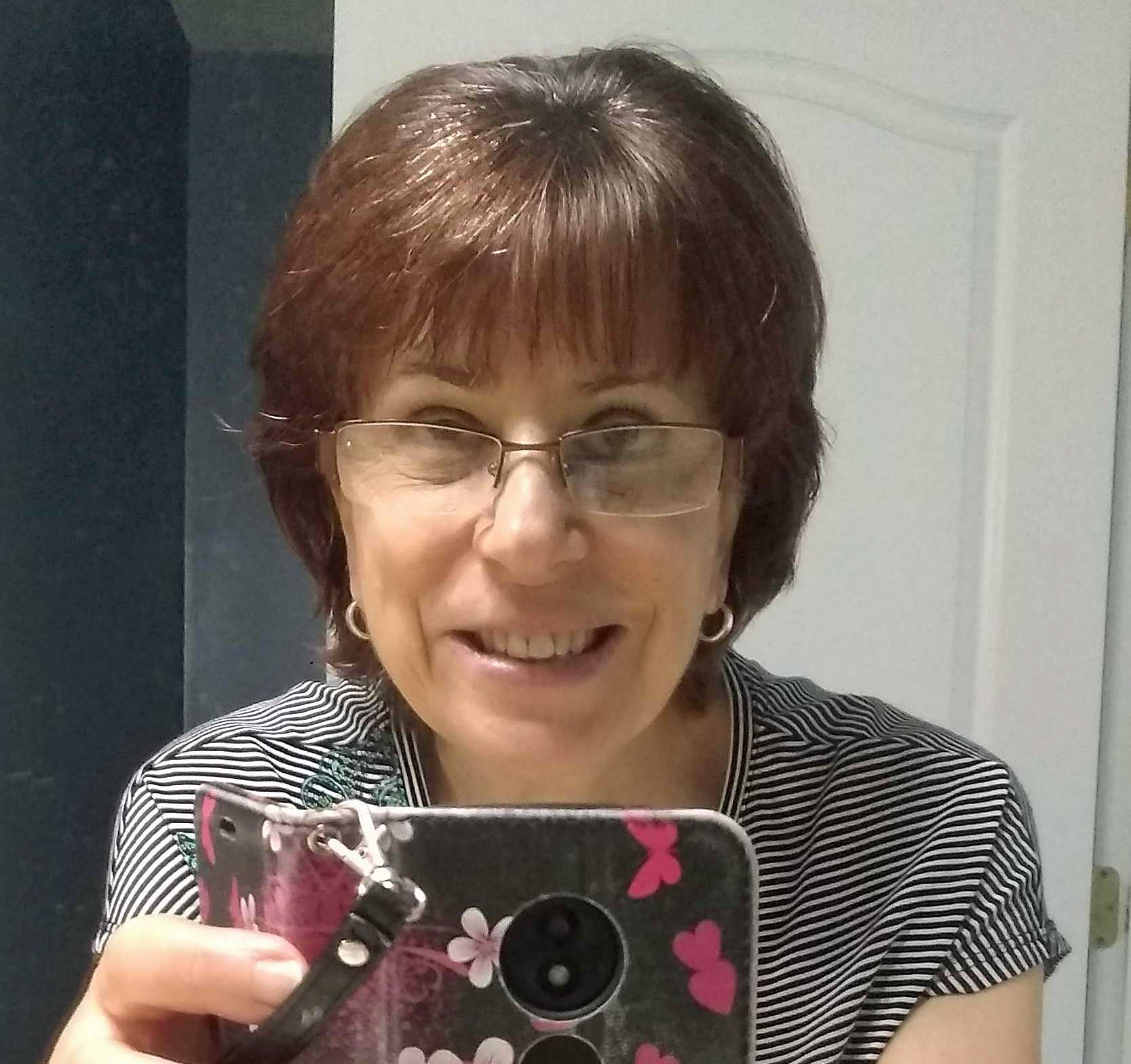 A photo of Leslie.