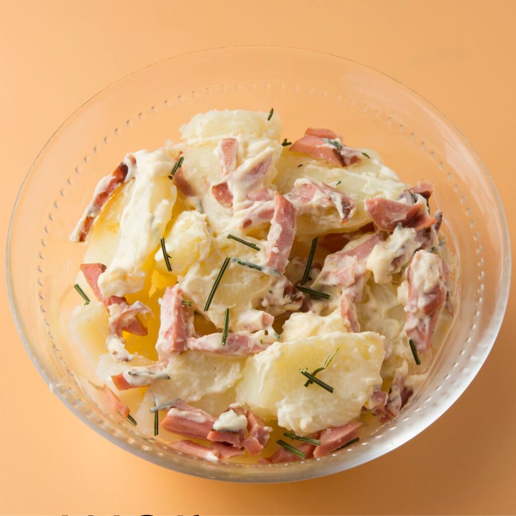 A bowl of potato salad.
